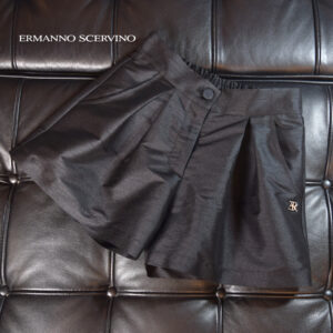 【NEW】ERMANNO SCERVINO  キッズ ブラック ショートパンツ